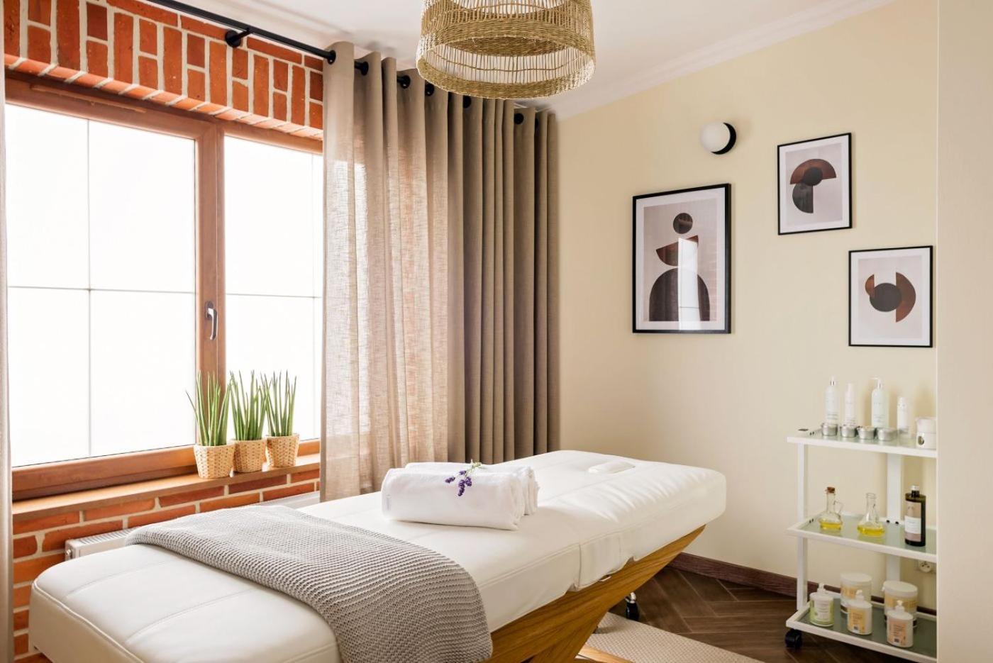 סימבארק Hotel Szymbark מראה חיצוני תמונה