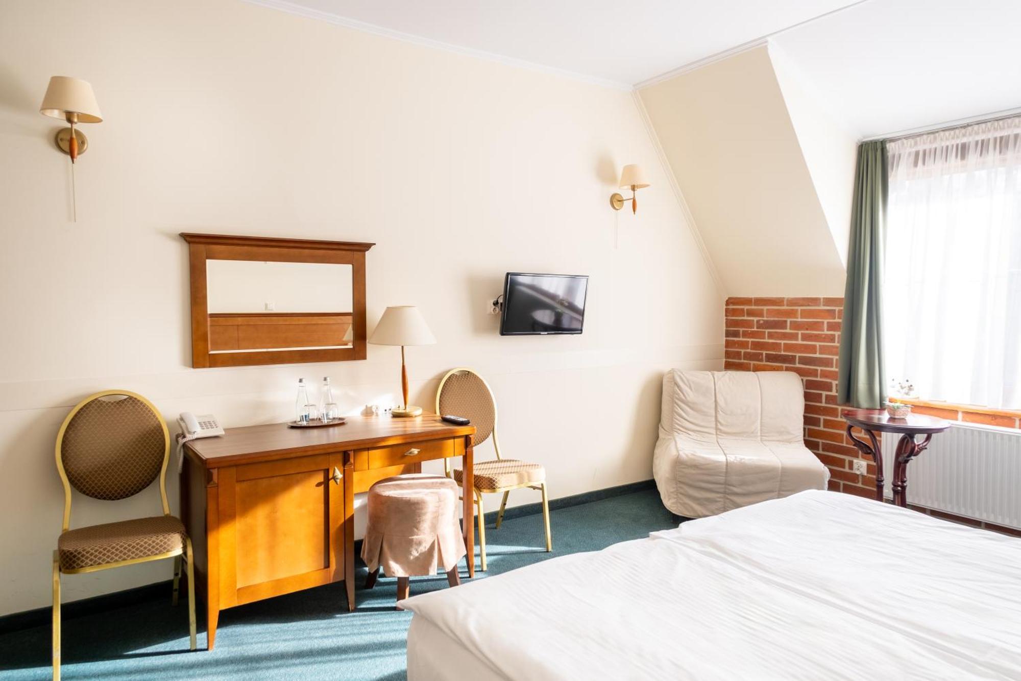 סימבארק Hotel Szymbark מראה חיצוני תמונה
