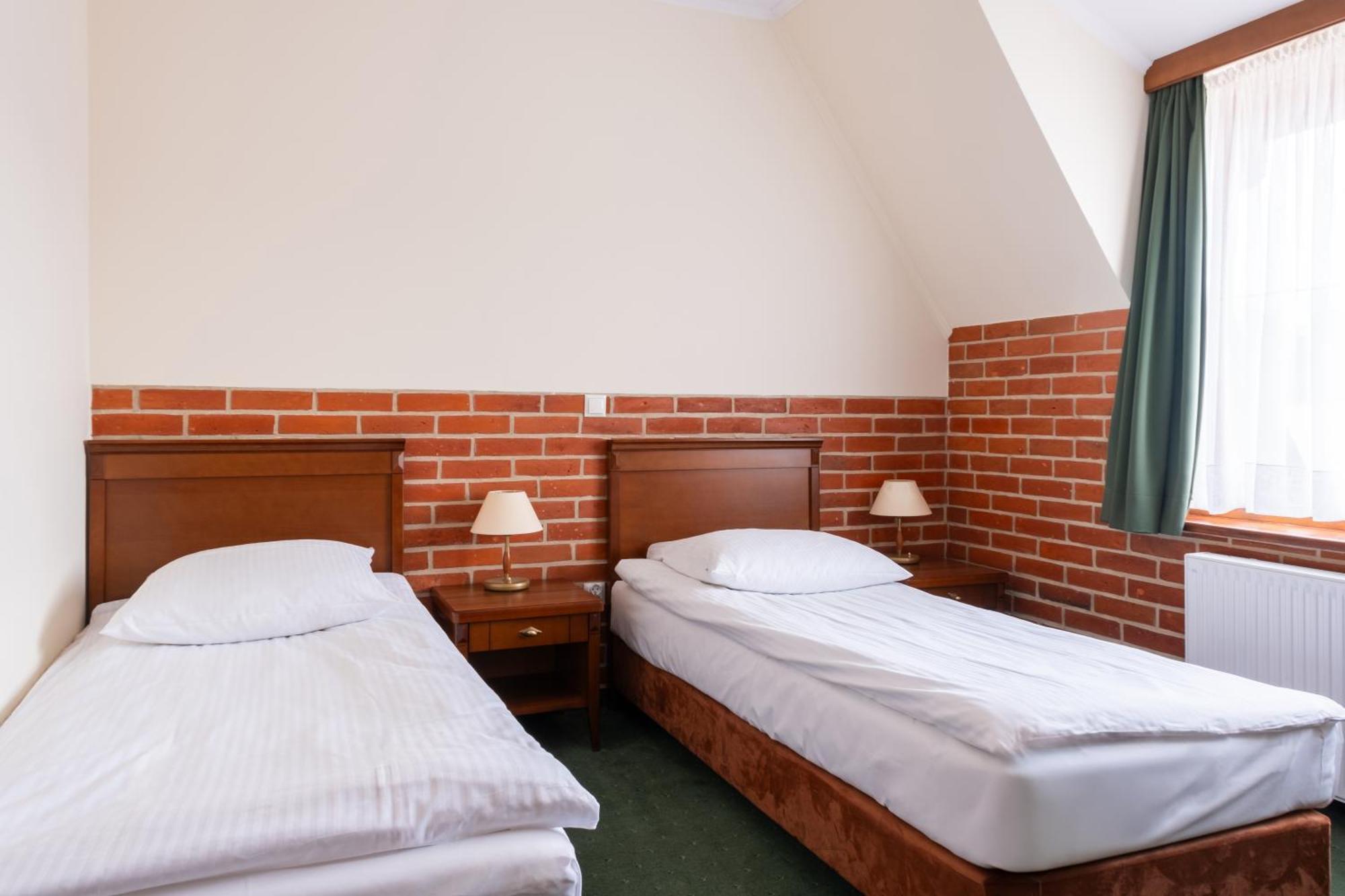 סימבארק Hotel Szymbark מראה חיצוני תמונה